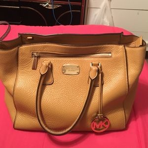Large camel mk purse
