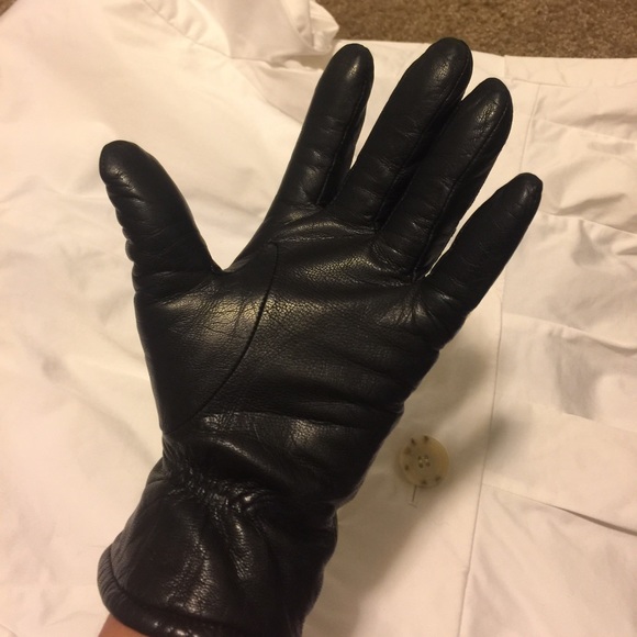 Black Leather Lined Gloves