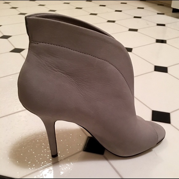 Aldo gray heeled booties.  Brand new - never worn. - Picture 2 of 3