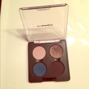 💥FINAL REDUCTION💥 MAC LE Quad - Shadowy Lady