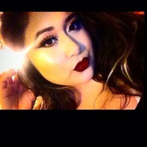 Meet your Posher, Andreina