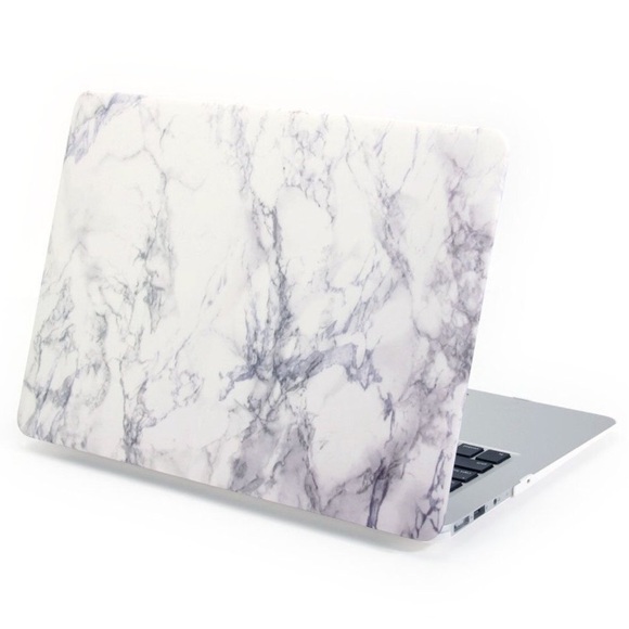 MacBook Pro 15 Case, White Marble Pattern