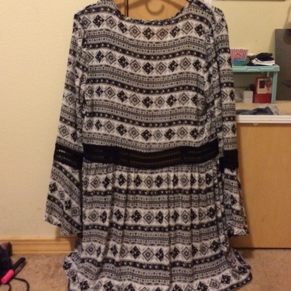 Black & White Boho Cardigan - Picture 2 of 2
