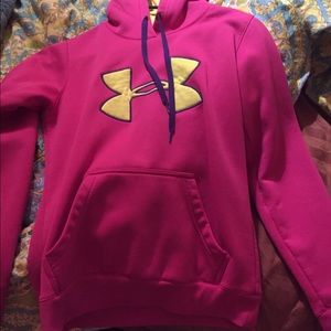 Under Armor Sweatshirt