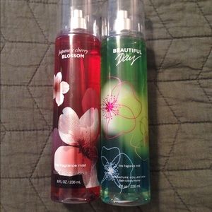 Bundle of two body sprays and a lotion.