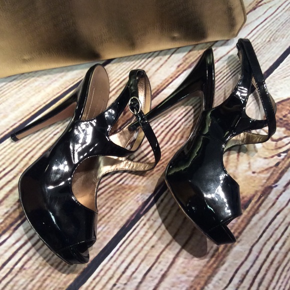 BCBGIRLS PLATFORM HEEL sold - Picture 2 of 3