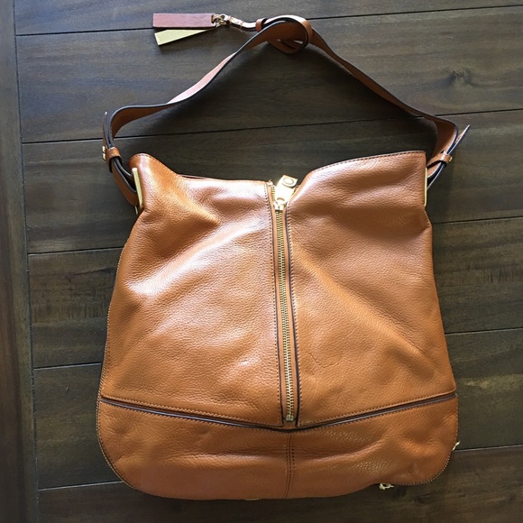 💥ONE HOUR SALE💥 Vince Camuto purse