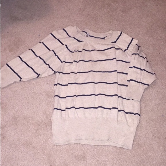 Blue and beige striped 3/4 sleeve sweater