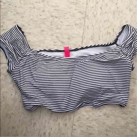 SOLD Victoria's Secret cropped swim top