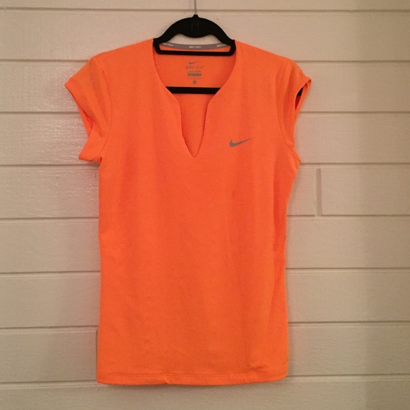 Nike Tennis Dry Fit Shirt