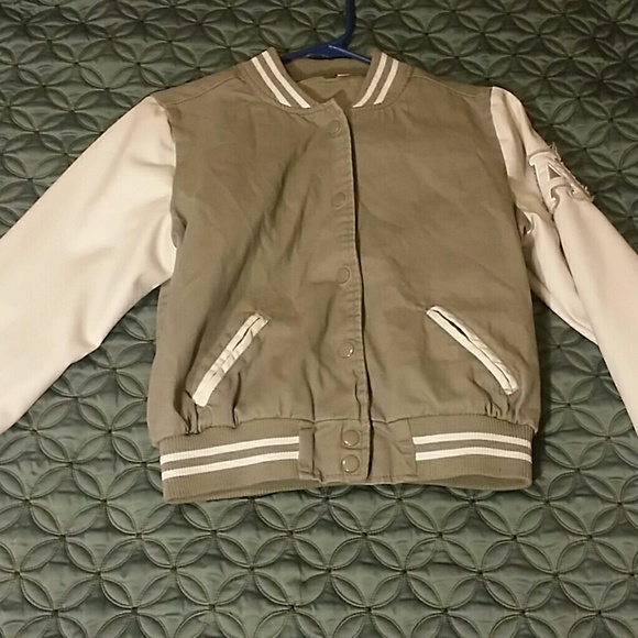Grey/White Jacket