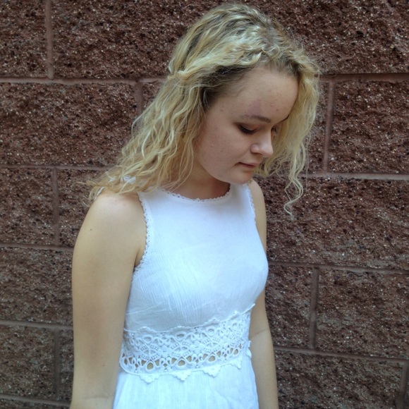 Forever 21 White Lace Cutout Dress