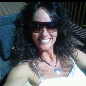 Meet your Posher, Dolores