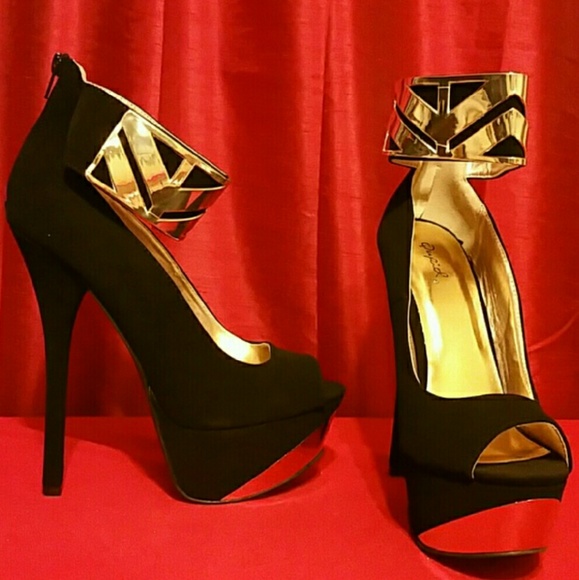 Stiletto Pumps