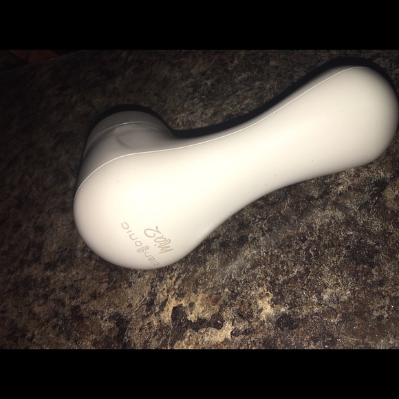 PMD/Clarisonic Bundle. - Picture 4 of 4