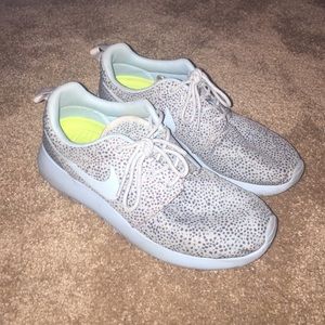 Limited Ed. Nike Roshe Runs