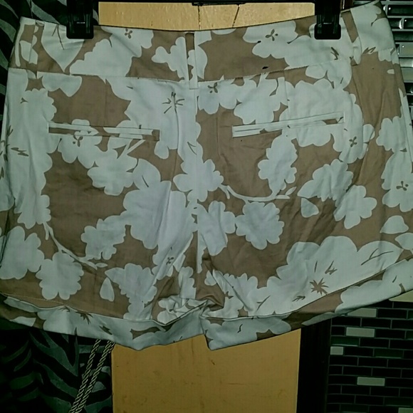 INC - Picture 2 of 3