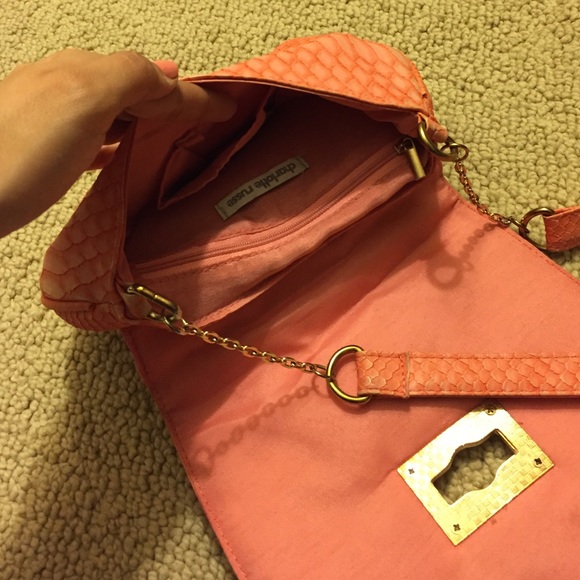 *BARLEY USED* Fancy cross body - Picture 3 of 3