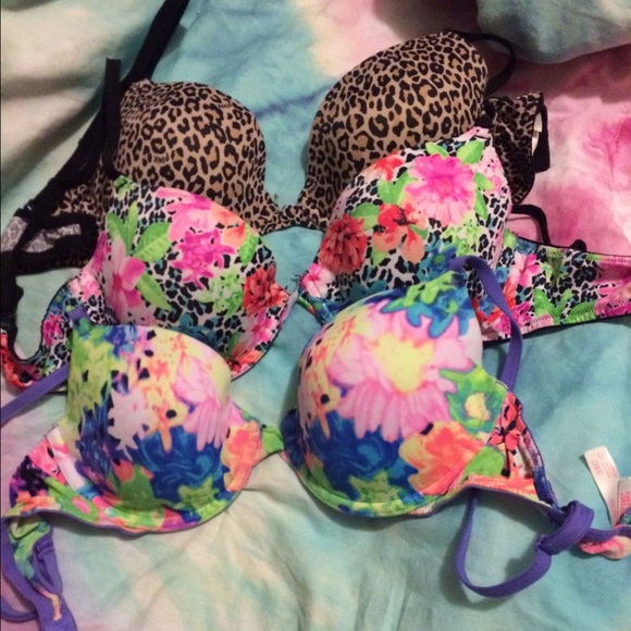 3 Victoria's Secret PINK bras