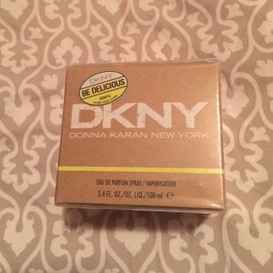 DKNY Be Delicious perfume