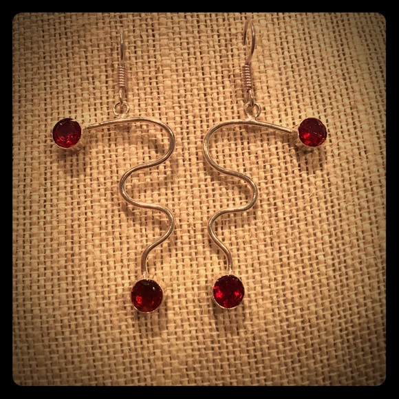 Red stone modern silver earrings