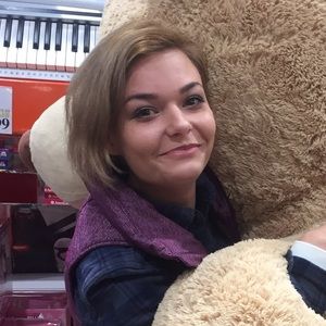 Meet your Posher, Alexandra