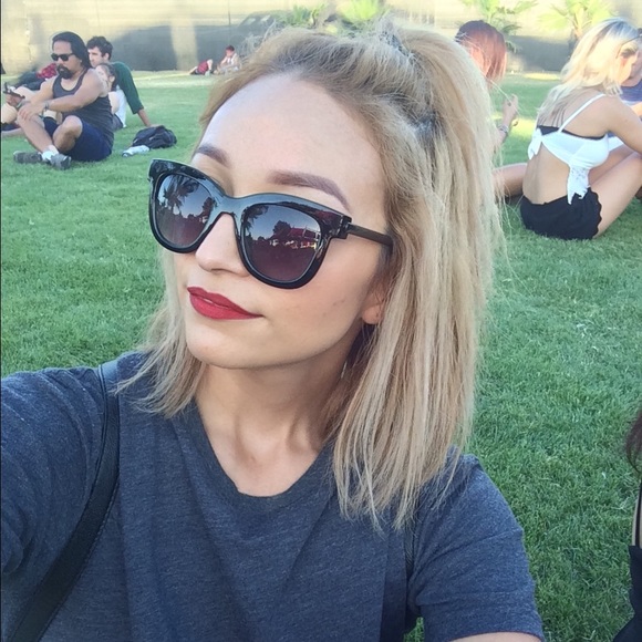 Meet your Posher, Genesis - Picture 2 of 2