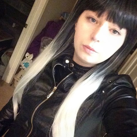 Black to Sliver Ombré wig