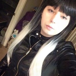 Black to Sliver Ombré wig