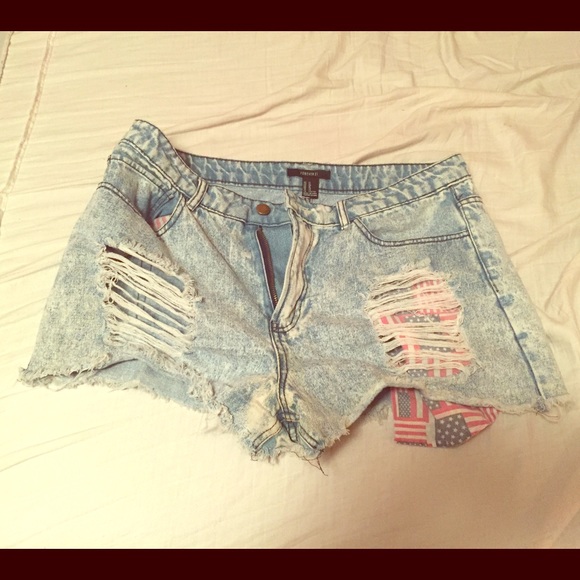 Forever 21 torn distressed shorts! HIGH WAISTED.