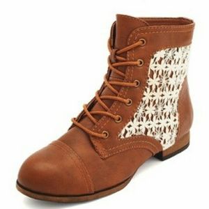NWOT Crochet inset lace-up combat booties