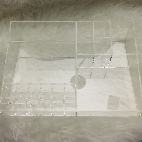 Luxie Beauty Other - NWOT Luxie Beauty Organizer