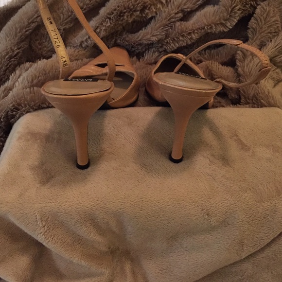 Stuart Weitzman Sling Back Heels - Picture 2 of 3