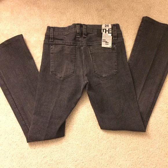 NWT Joe's Jeans The Rocker Lean Flare Black Denim - Picture 3 of 4