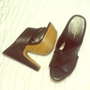 Jessica Simpson beautiful black leather platforms