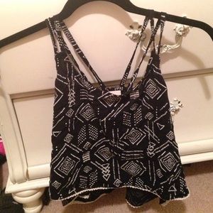 Tribal / Aztec print top
