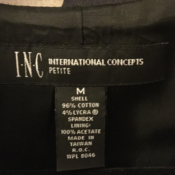 INC Cropped Jacket - Picture 2 of 4