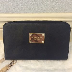 ‼️SOLD‼️New black leather wristlet