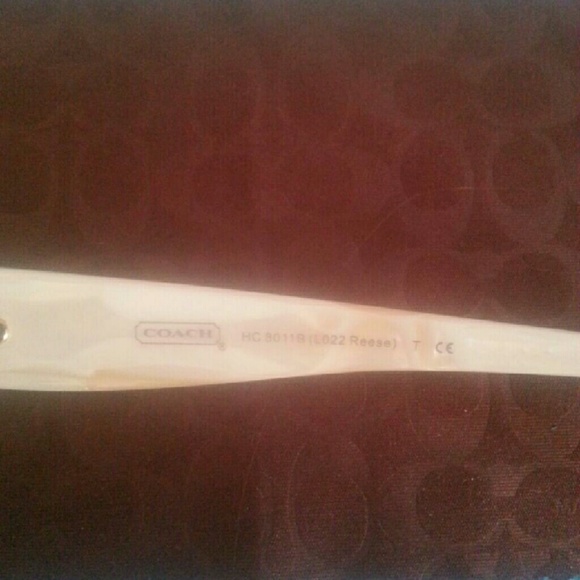 Coach Sunglasses - Picture 4 of 4