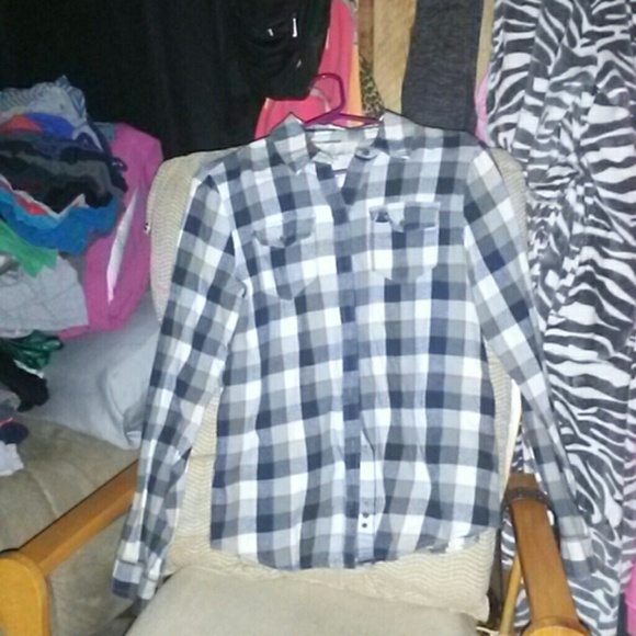 |Abercrombie&Fitch plaid long sleeve| - Picture 2 of 2