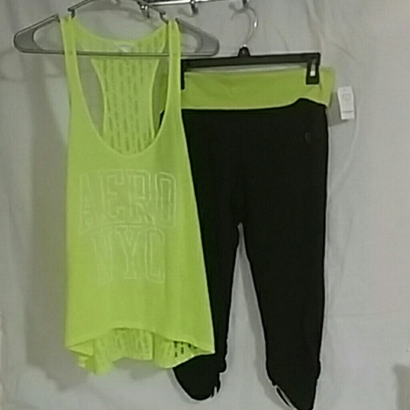 Aero Sexy Racerback Glittr Tank & LLD Yoga Capris