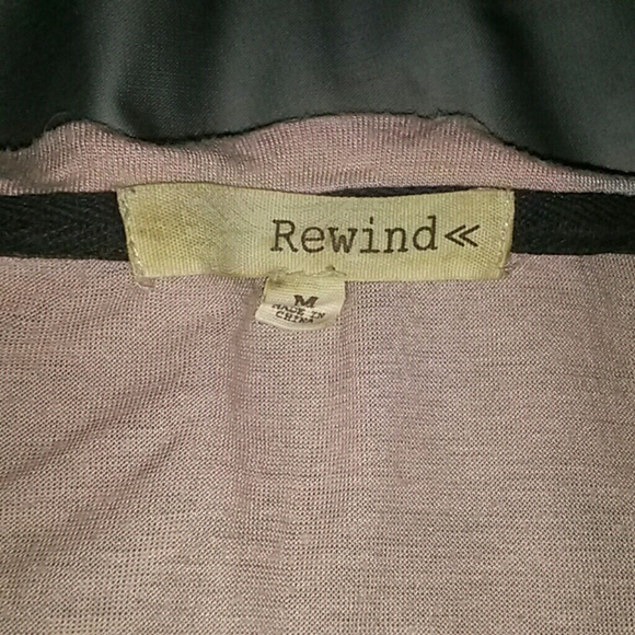 Cute Rose Lace Top!! - Picture 2 of 2