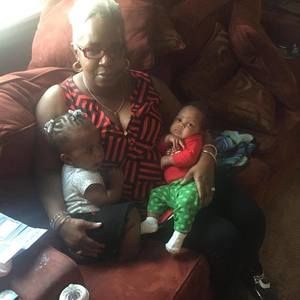 Meet your Posher, Lois