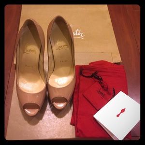 Christian Louboutin Lady Peeps Nude