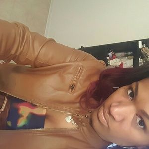 Meet your Posher, Ursula