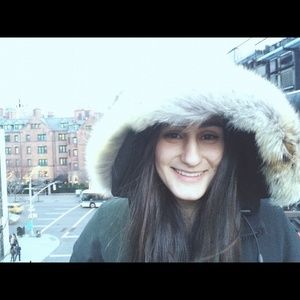 Meet your Posher, Nicole