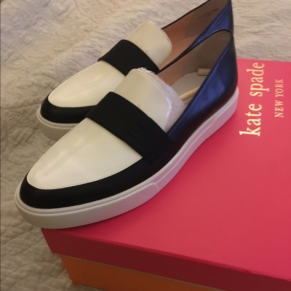 SOLD|  Kate Spade Clove loafers/flats 7.5 blk wht