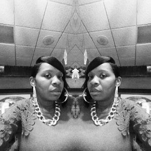 Meet your Posher, April