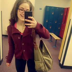 Meet your Posher, Abby