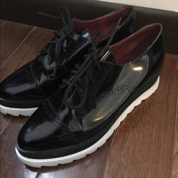 Platform black loafers